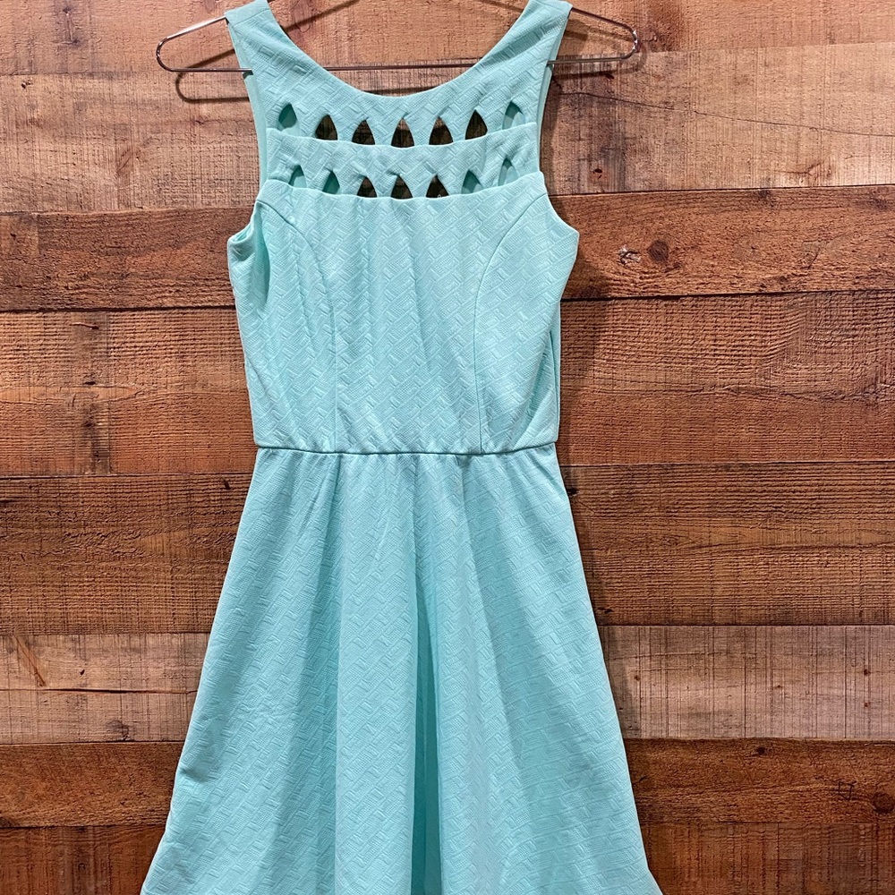 Ladies Summer Dress by Maurice’s in Seafoam Green Size Small